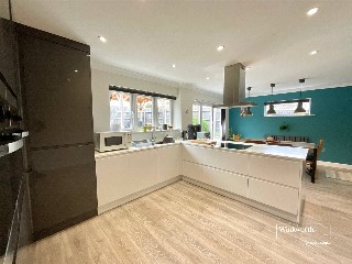Kilmington Way, Highcliffe, Dorset, BH23
