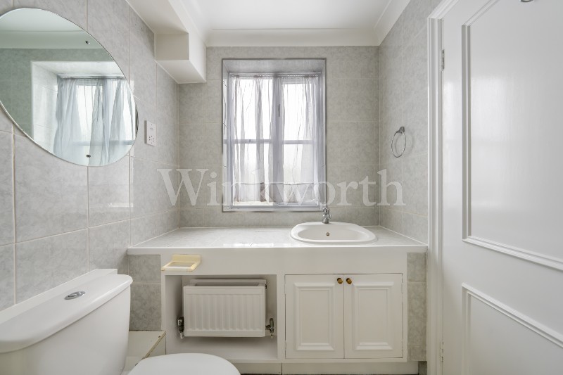 West Heath Road, London, NW3