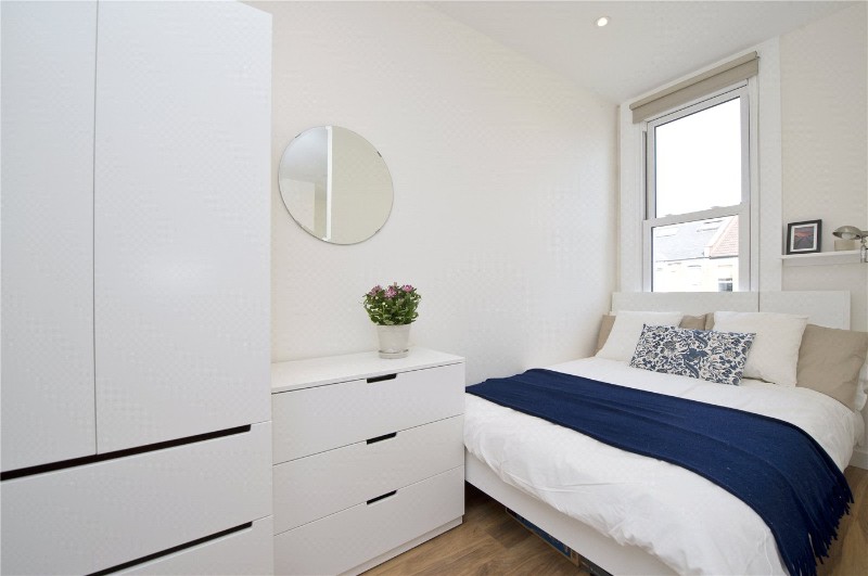 Bloemfontein Road, London, W12