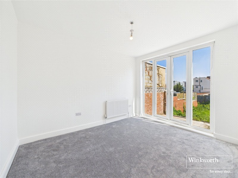 Wakemans Hill Avenue, Kingsbury, London, NW9