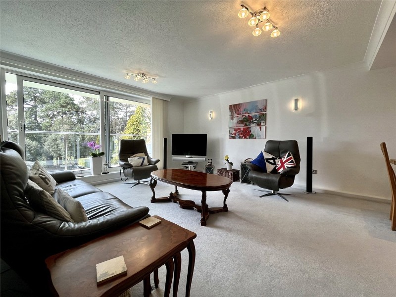 West Cliff Road, Bournemouth, BH4