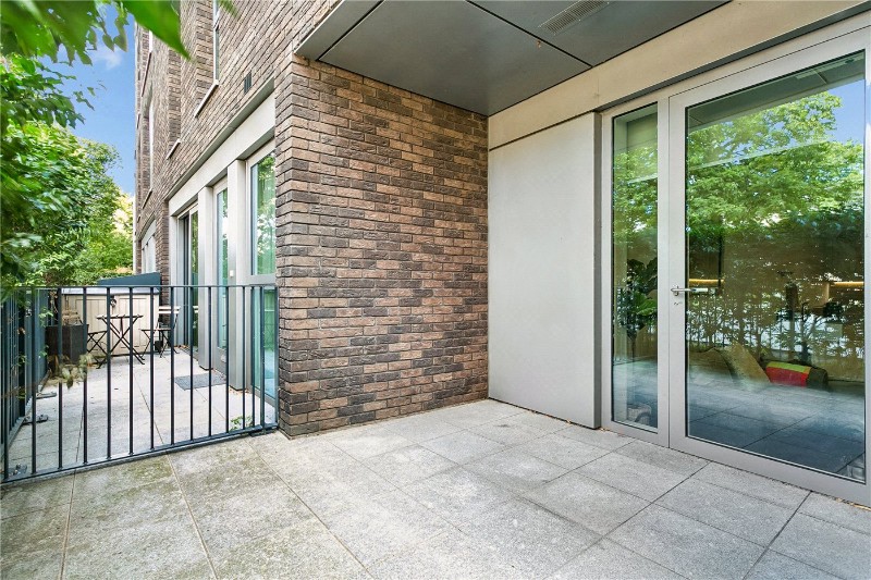 Newnton Close, London, N4