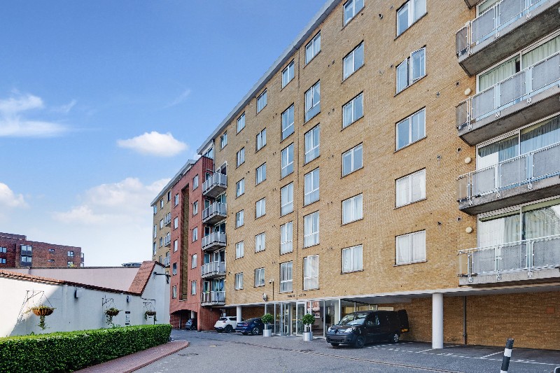 North Bank, St John&#39;s Wood, London, NW8