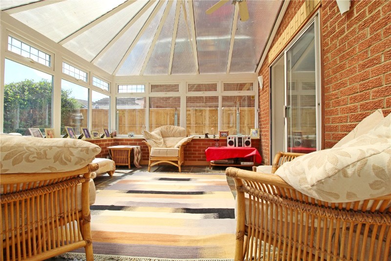 Woburn Close, Market Deeping, Peterborough, Lincolnshire, PE6