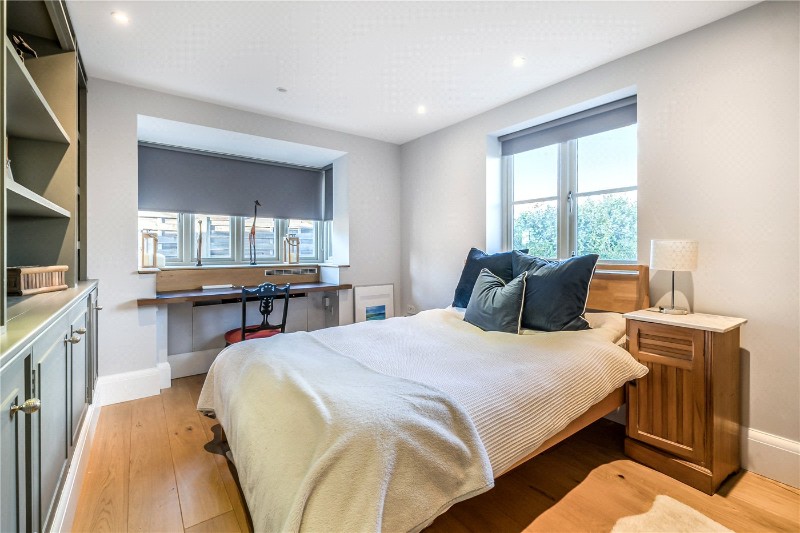 Fullers Road, Rowledge, Farnham, Surrey, GU10