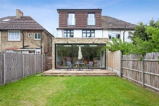 Gunnersbury Gardens, London, UK, W3