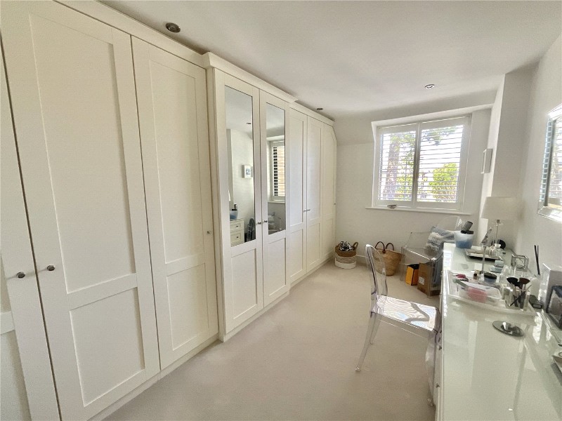 Seascape, 27 Wharncliffe Road, Highcliffe, Dorset, BH23