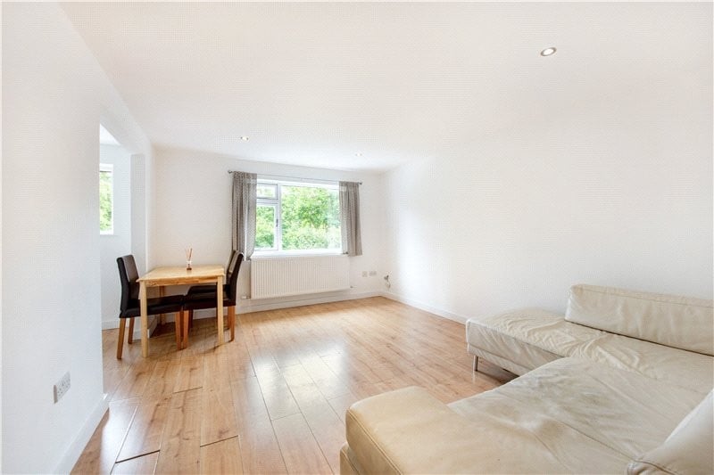 Date Street, London, SE17