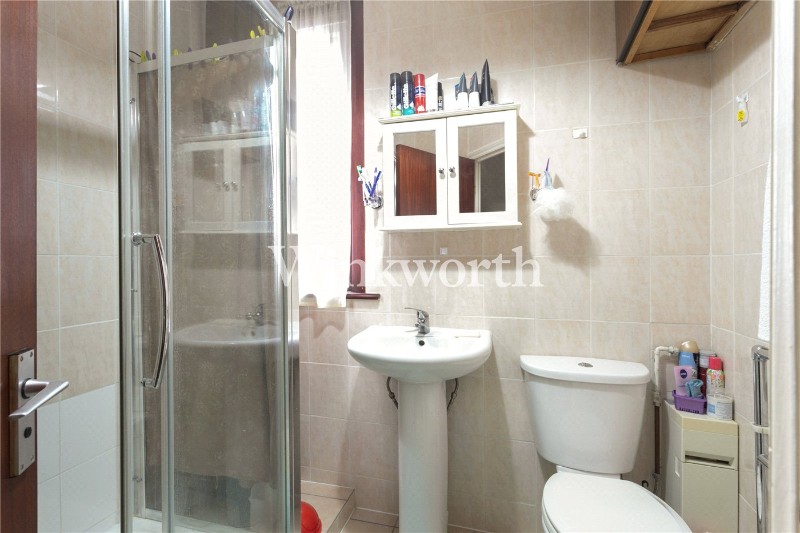 La Rose Lane, London, N15