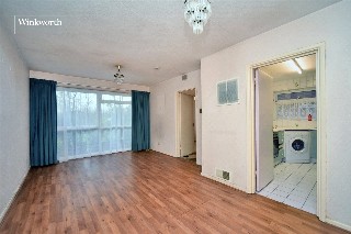 Robin Hood Lane, Sutton, SM1