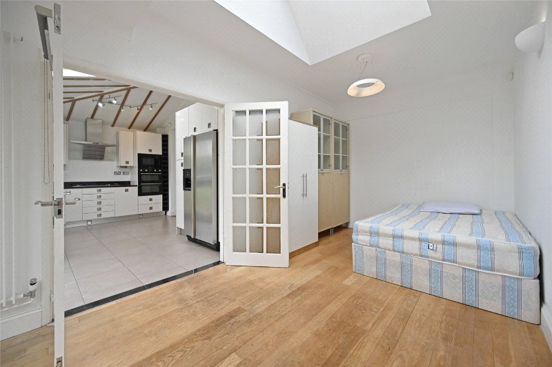 St. Dunstans Gardens, London, W3