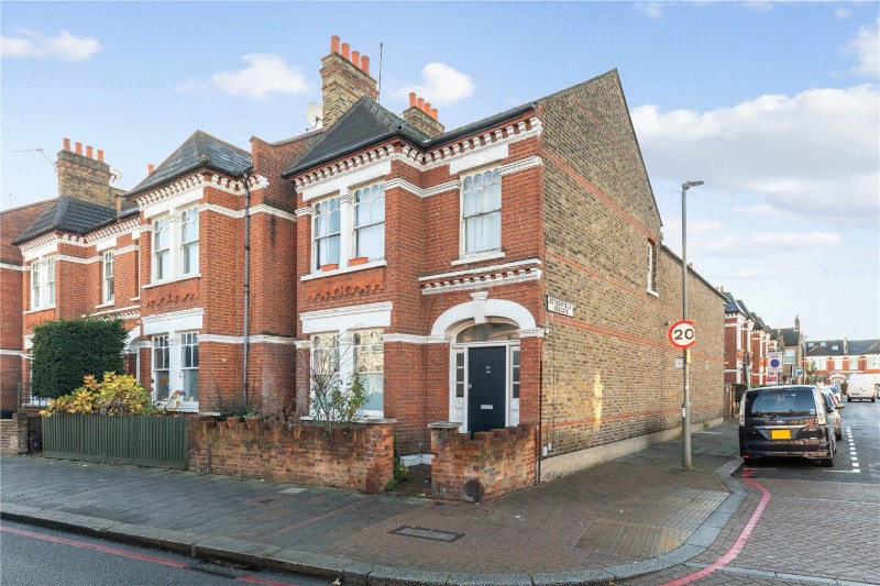 Tooting Bec Road, London, SW17