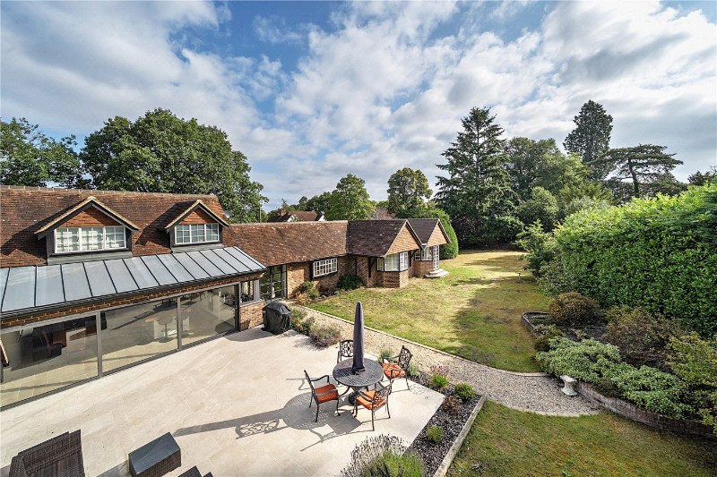 Crooksbury Road, Farnham, Surrey, GU10