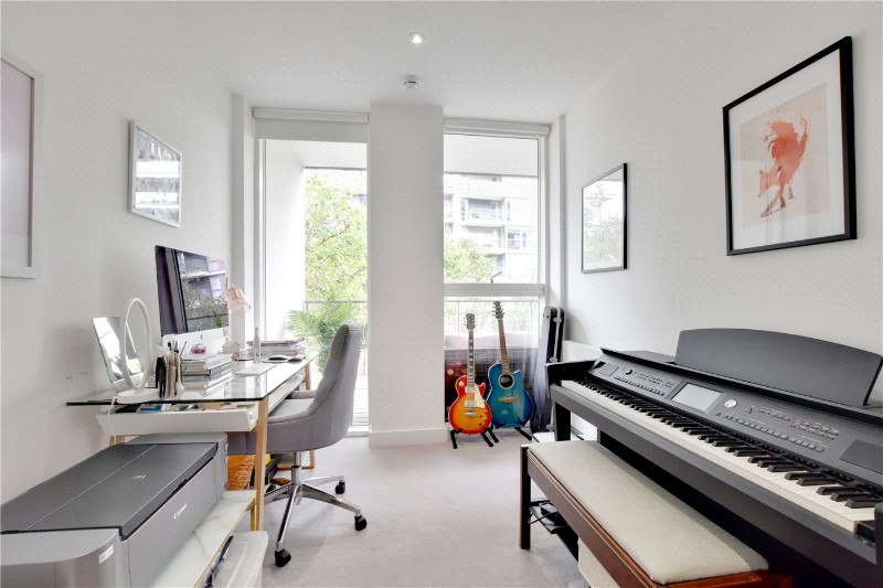 Granite Apartments, 30 River Gardens Walk, Greenwich, London, SE10