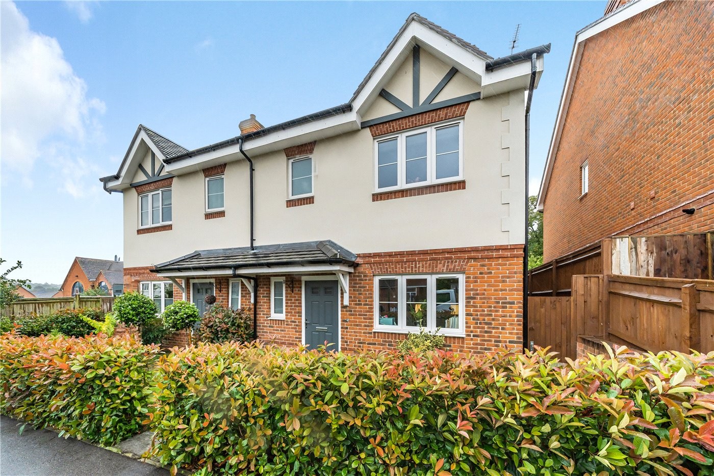 4 bedroom property for sale in Adams Park Road, Farnham, Surrey, GU9 (Ref FAR230281) £825,000