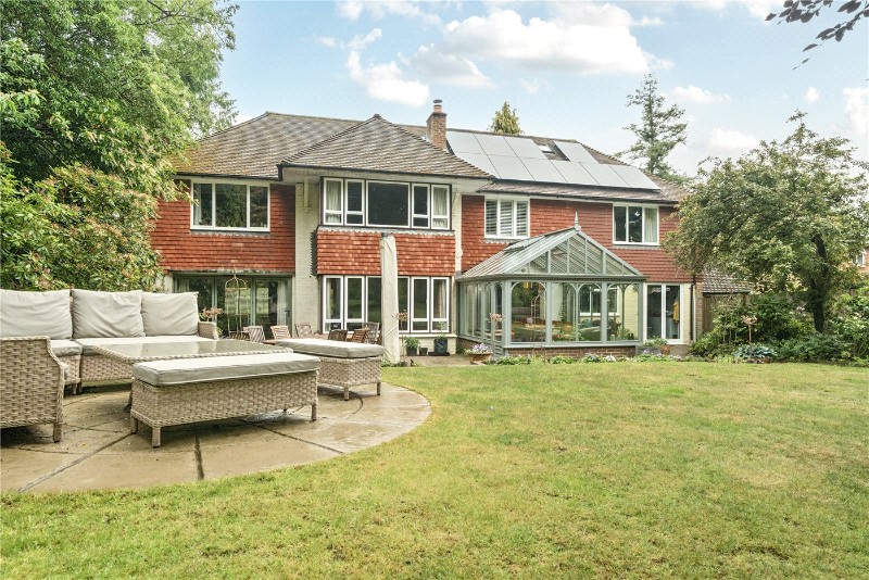Tilford Road, Farnham, Surrey, GU9