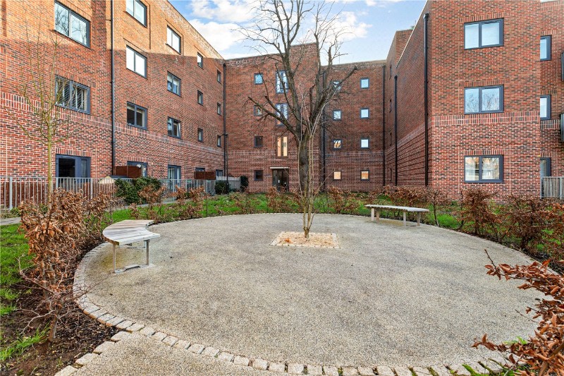 Springfield Drive, London, SW17