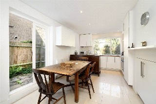 Amerland Road, London, SW18
