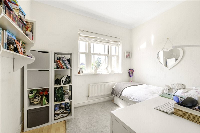 Devereux Lane, Barnes, London, SW13