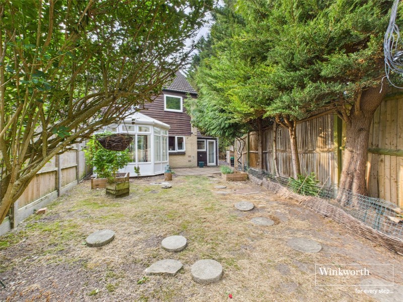 Marshall Close, Purley on Thames, Reading, Berkshire, RG8