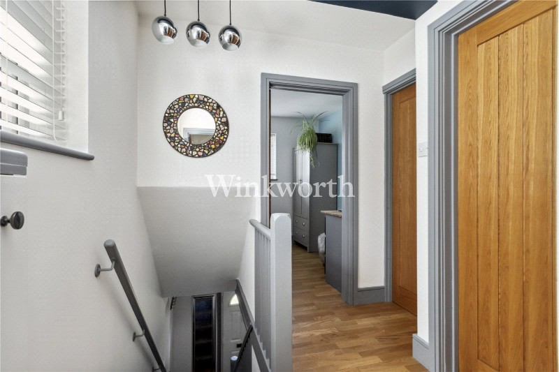 Farndale Avenue, London, N13
