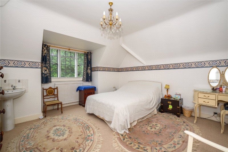 Byfleet Road, Cobham, Surrey, KT11