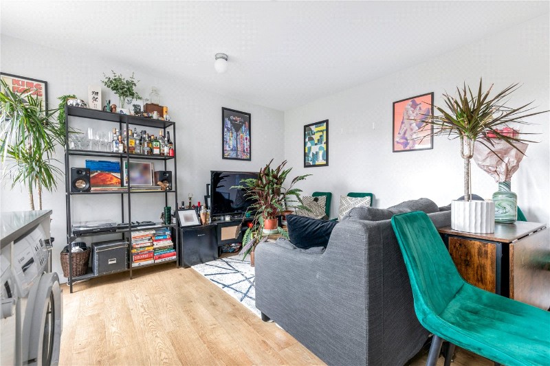 Garratt Lane, London, SW17