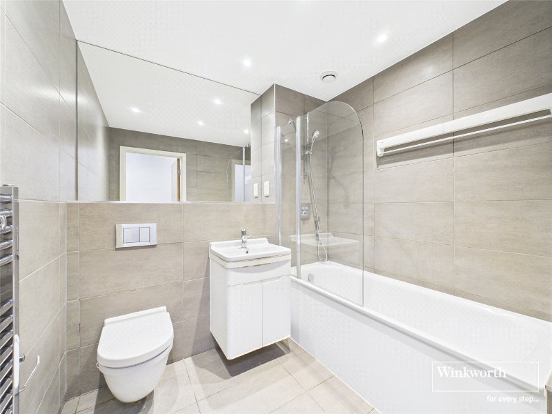 Alpine Road, Queensbury, London, NW9