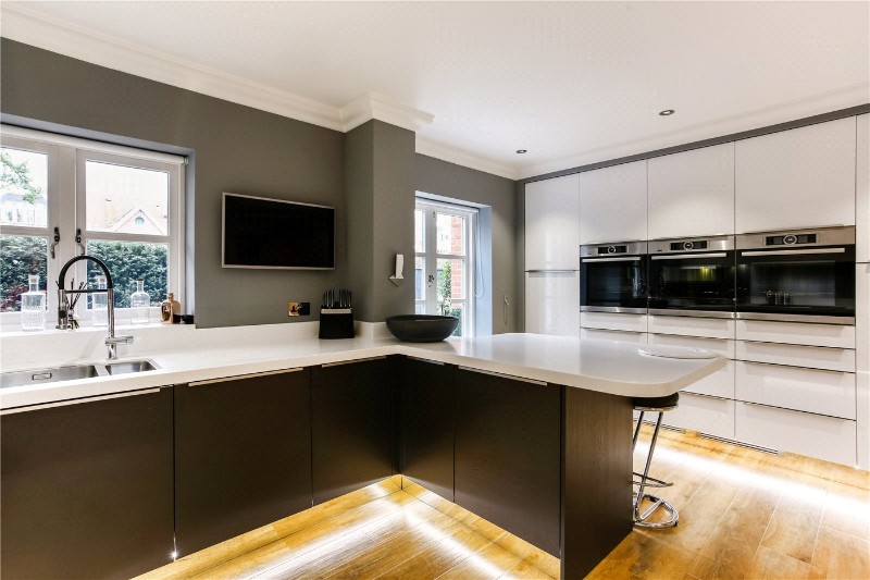 Cross Road, Sunningdale, Berkshire, SL5