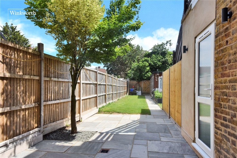 Washington Road, Worcester Park, KT4