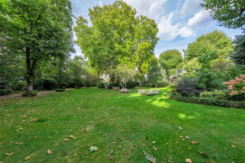 Clifton Gardens, London, W9