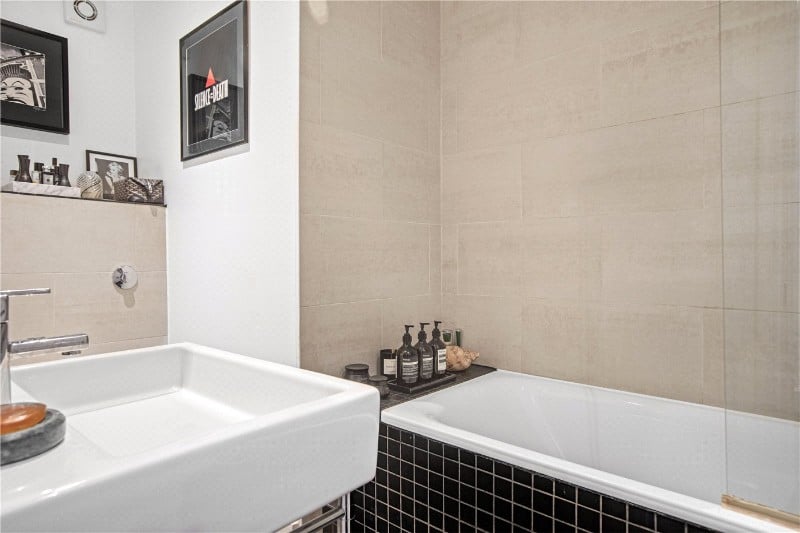 Goswell Road, London, EC1V