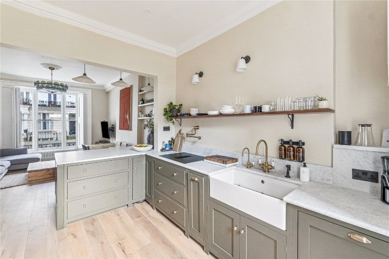 St Stephens Gardens, London, W2