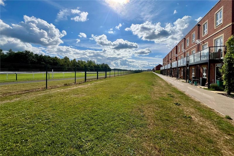 Primus End, Newbury, Berkshire, RG14