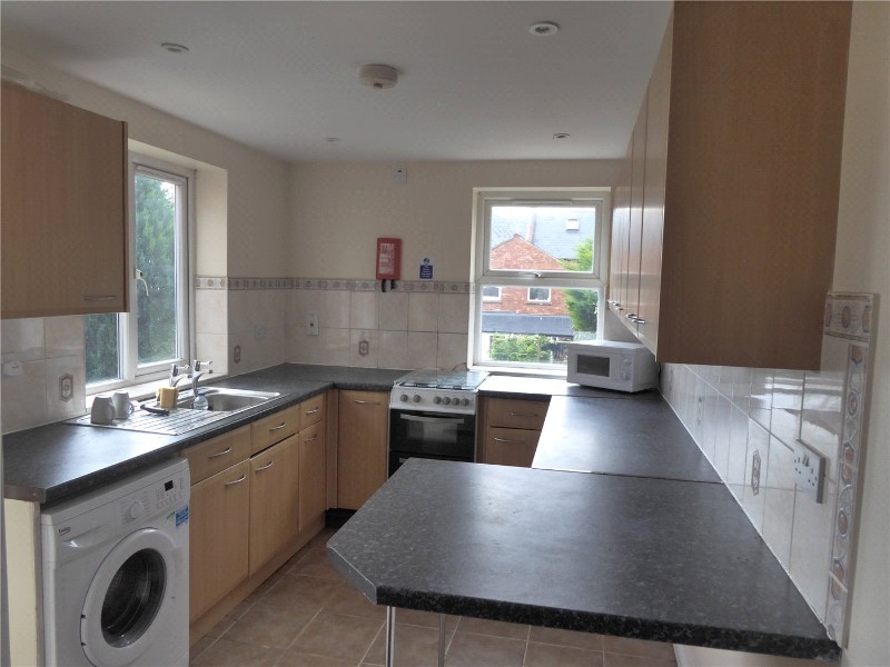 Adams Avenue, Abington, Northampton, NN1