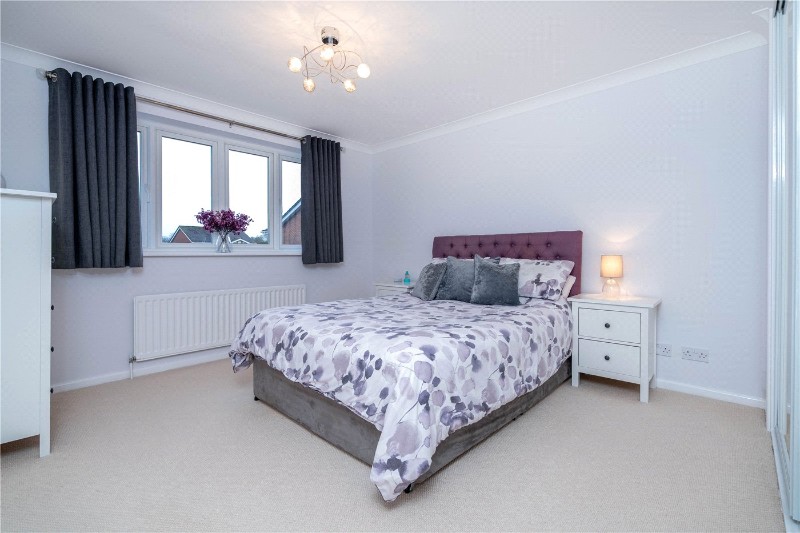 Chatsworth Close, Market Deeping, Peterborough, Lincolnshire, PE6