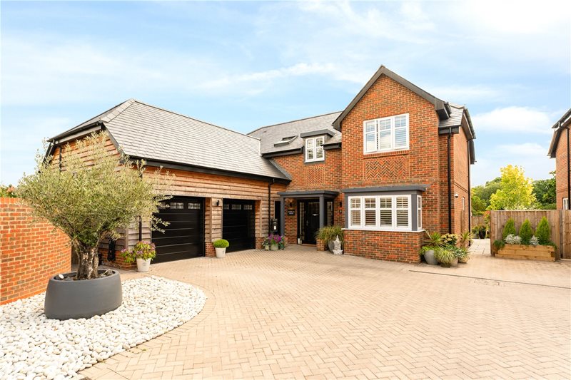 Lower Common Road, West Wellow, Romsey, Hampshire, SO51