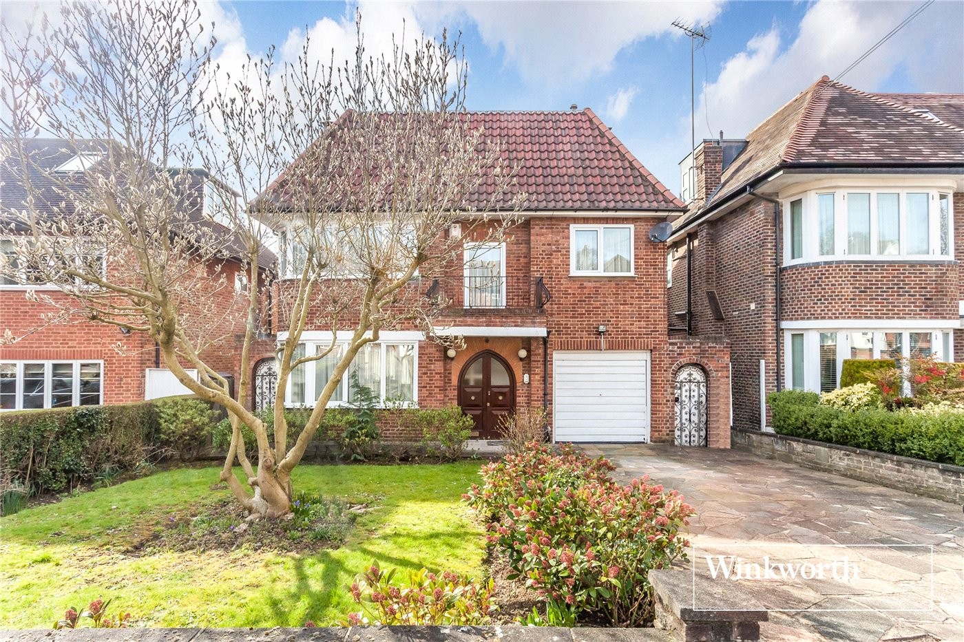 6 bedroom property for sale in Parklands Drive, Finchley, N3 (Ref