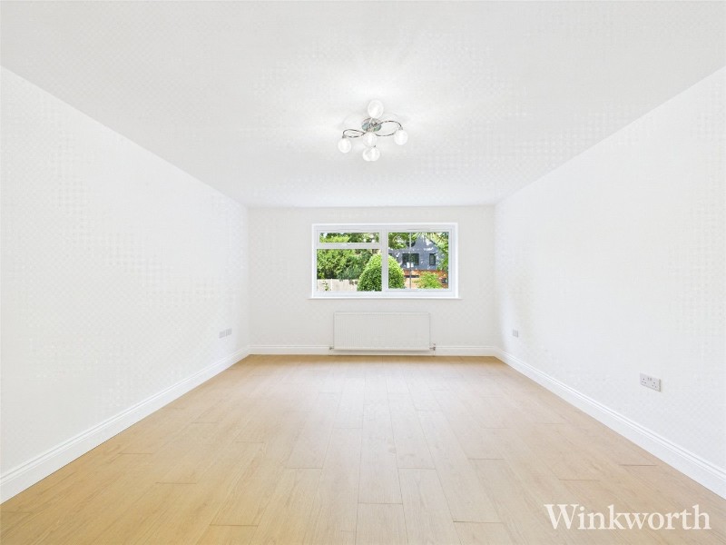 Tring Avenue, London, W5