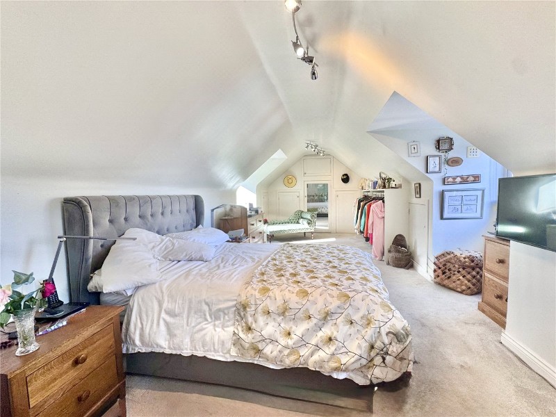 Lower Buckland Road, Lymington, Hampshire, SO41