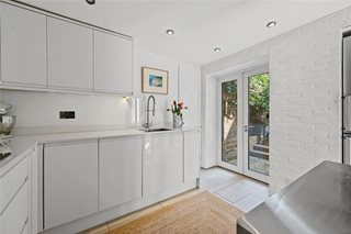 Grove Mansions, Hammersmith Grove, London, W6