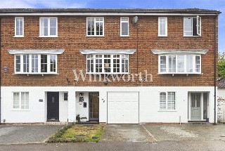 Hoppers Road, London, N21