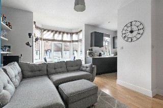 Gorringe Park Avenue, Mitcham, CR4