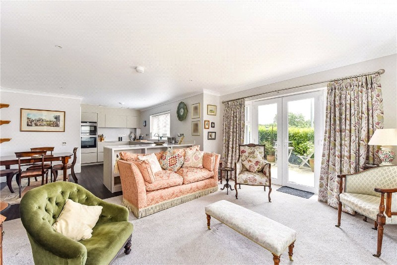 Farnham Road, Liss, Hampshire, GU33