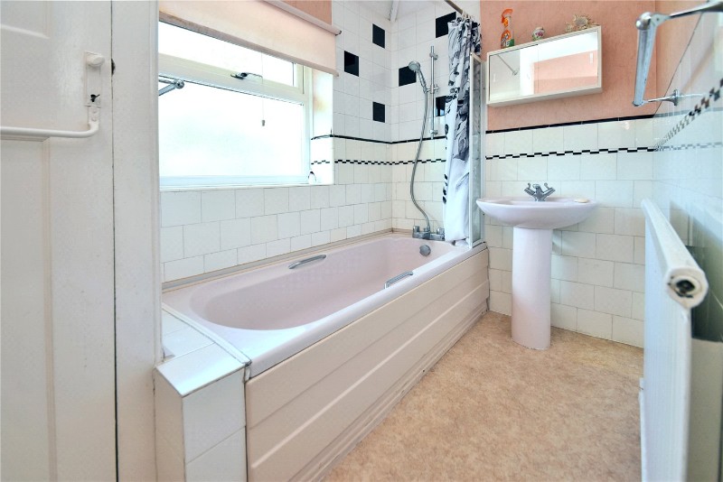 Roundwood Way, Banstead, Surrey, SM7
