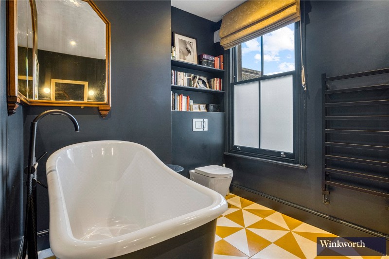 Leighton Gardens, London, NW10