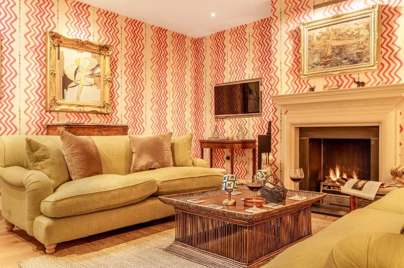 Codrington Mews, London, W11