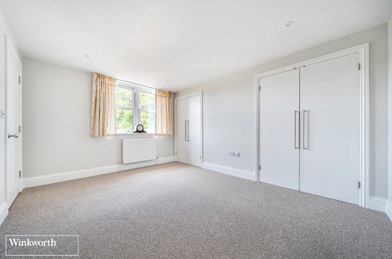 Dorchester Road, Hook, Hampshire, RG27