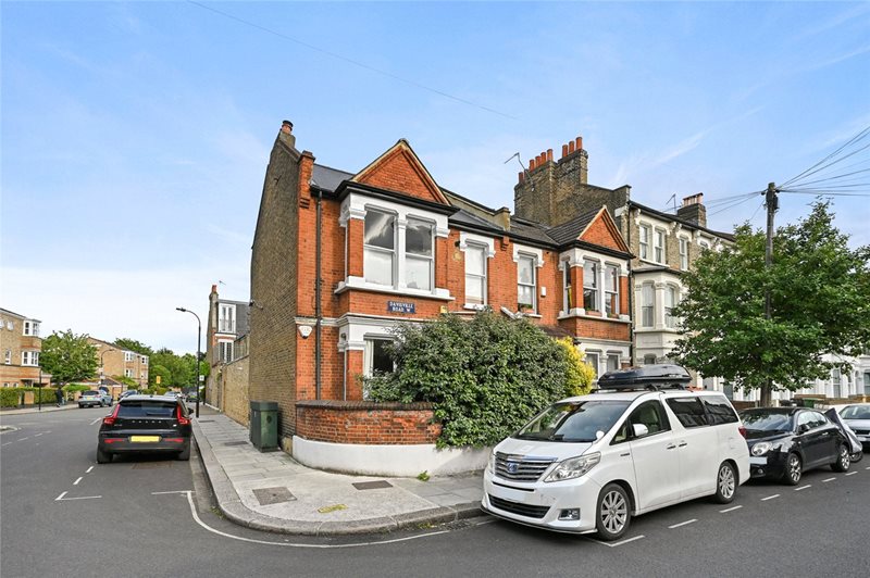 Davisville Road, London, W12