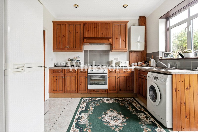Belmont Avenue, London, N13